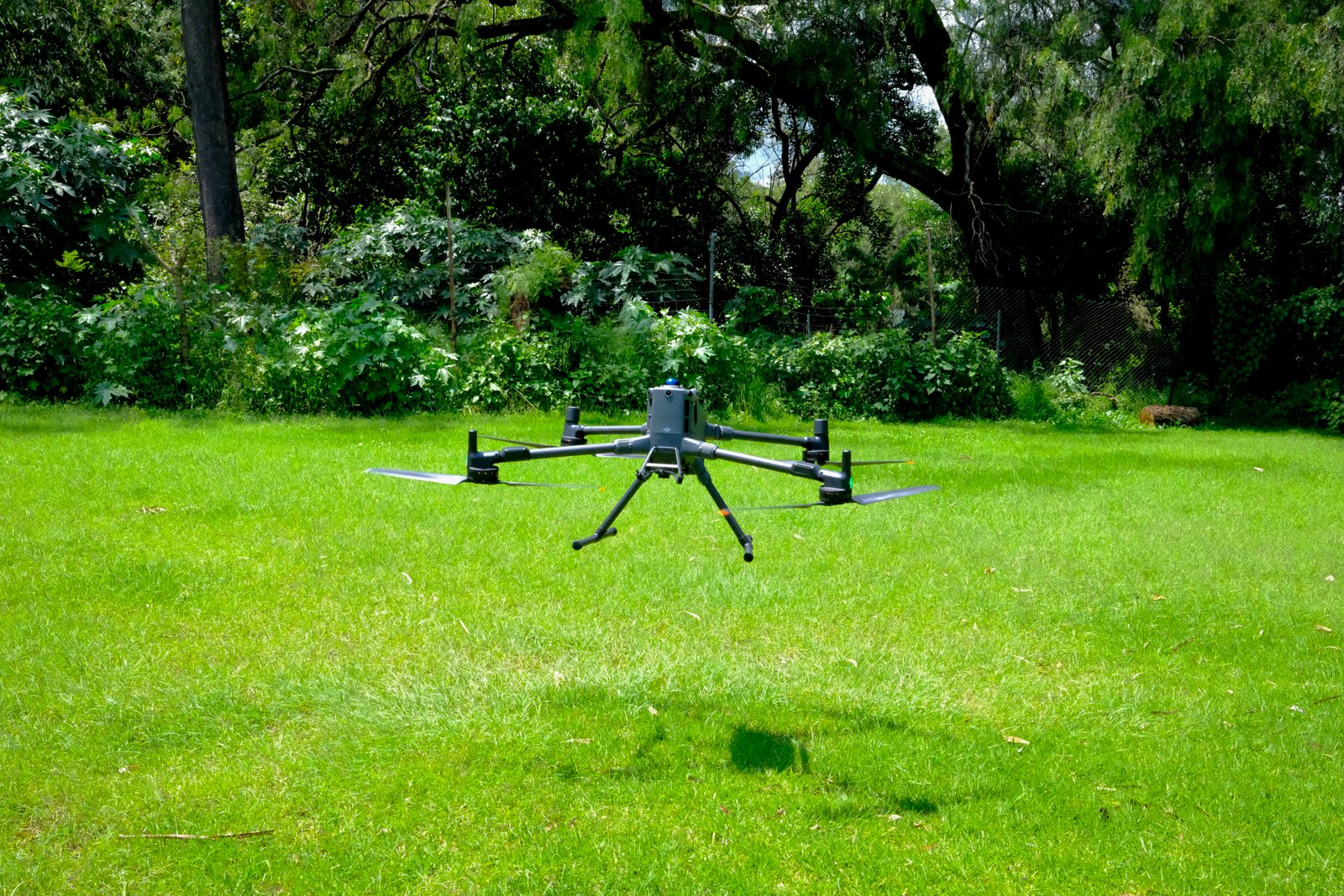 Matrice 400 RTK + L2 en operación durante levantamiento LiDAR